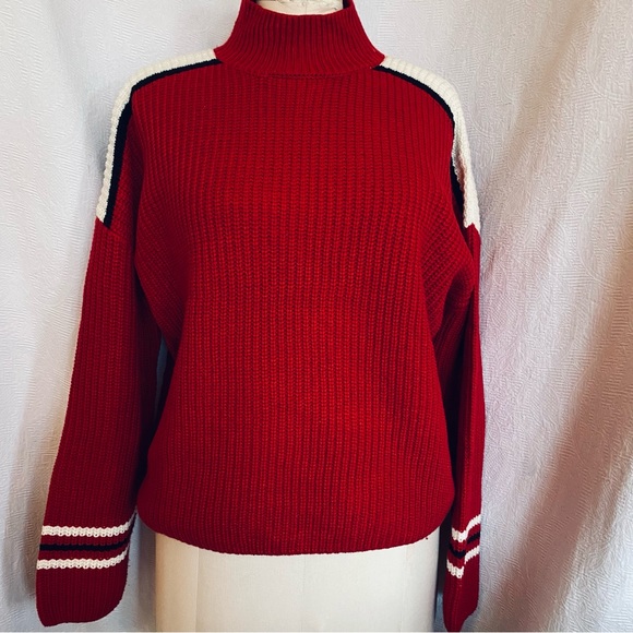 Sporty sweater L red boxy fit. - Picture 1 of 6